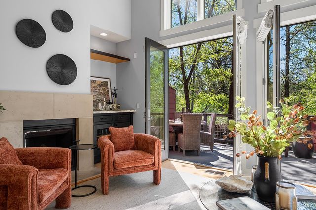 516 Grove St, Healdsburg, CA 95448