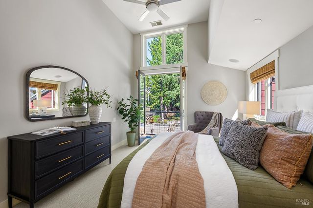 516 Grove St, Healdsburg, CA 95448