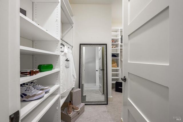 516 Grove St, Healdsburg, CA 95448