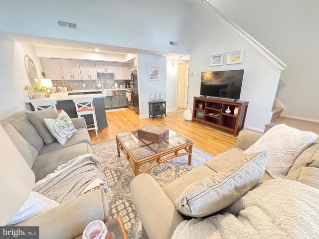 4 OSPREY DR, Cape May, NJ 08204