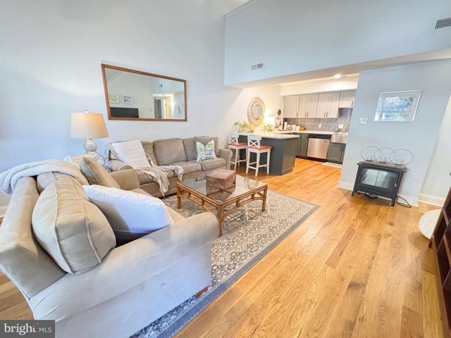 4 OSPREY DR, Cape May, NJ 08204