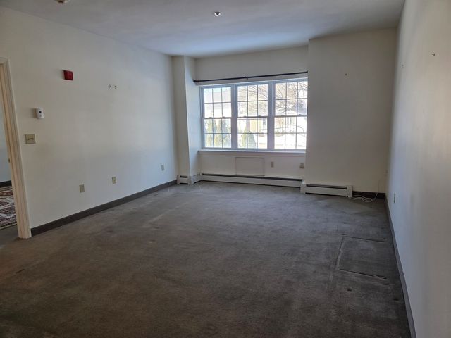 486 Nashua St Apt 104, Milford, NH 03055