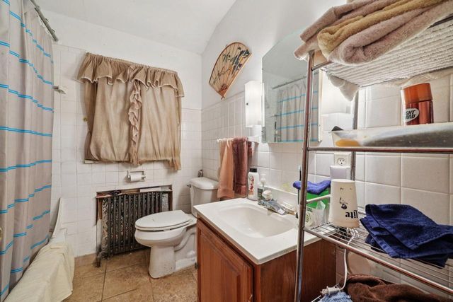 4703 W Jackson Park DRIVE, Milwaukee, WI 53219