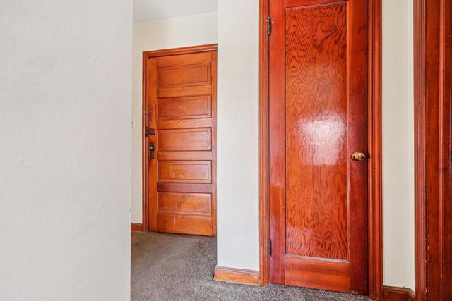 4703 W Jackson Park DRIVE, Milwaukee, WI 53219