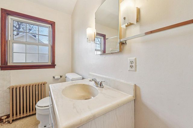 4703 W Jackson Park DRIVE, Milwaukee, WI 53219