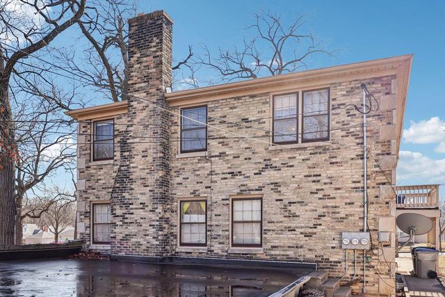 4703 W Jackson Park DRIVE, Milwaukee, WI 53219