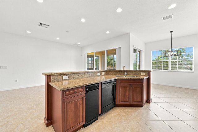 8288 NW 128th Lane 38-F, Parkland, FL 33076