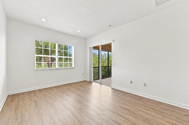 8288 NW 128th Lane 38-F, Parkland, FL 33076