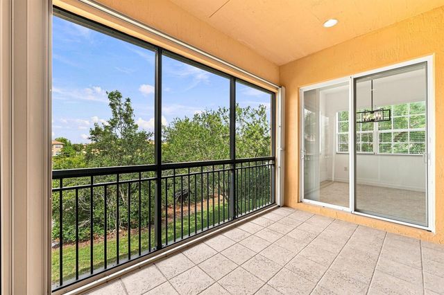 8288 NW 128th Lane 38-F, Parkland, FL 33076