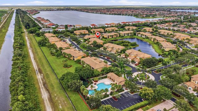 8288 NW 128th Lane 38-F, Parkland, FL 33076
