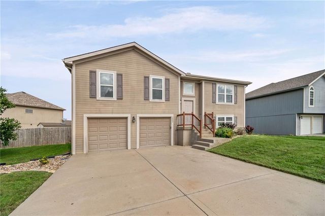 1505 Clear Creek Drive, Kearney, MO 64060