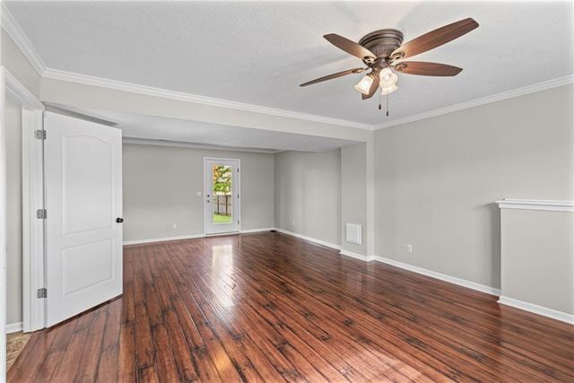 1505 Clear Creek Drive, Kearney, MO 64060