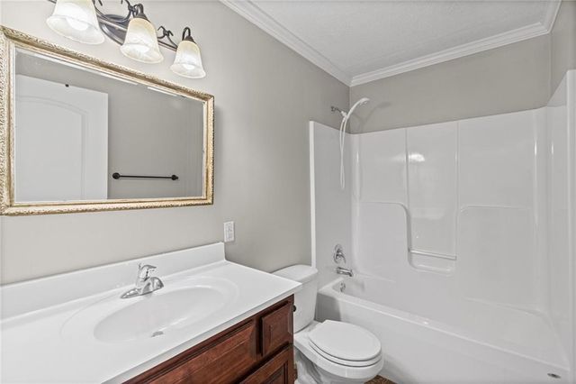 1505 Clear Creek Drive, Kearney, MO 64060