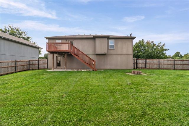 1505 Clear Creek Drive, Kearney, MO 64060