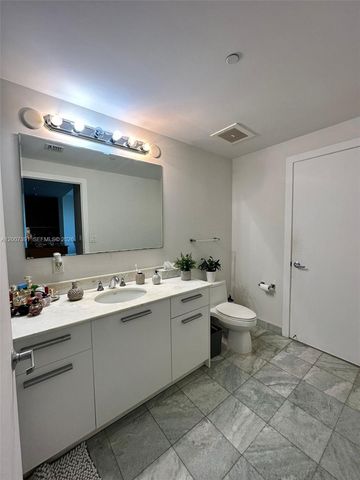 1050 Brickell Ave 1504, Miami, FL 33131