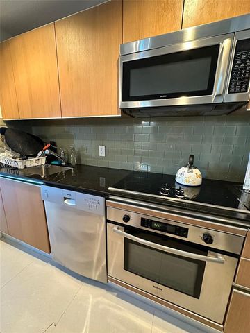 1050 Brickell Ave 1504, Miami, FL 33131