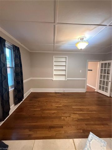 4220 Harvard Avenue, Greensboro, NC 27407