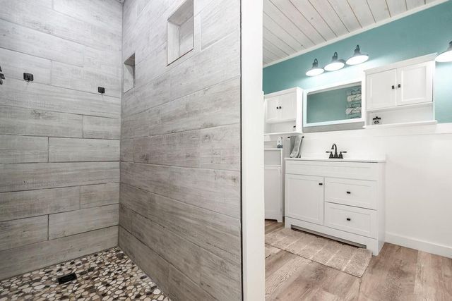 1503 Blue Water Drive, Freeport, TX 77541