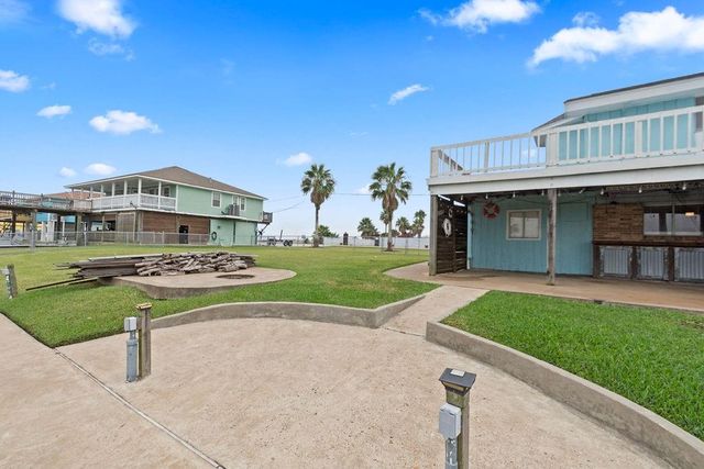 1503 Blue Water Drive, Freeport, TX 77541