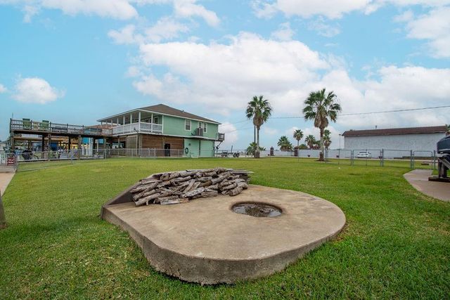 1503 Blue Water Drive, Freeport, TX 77541