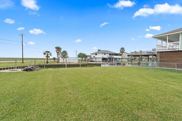 1503 Blue Water Drive, Freeport, TX 77541