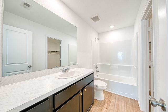 14418 Woodcott Warren Way, Rosharon, TX 77583
