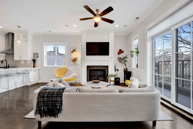 1341 W George Street 3, Chicago, IL 60657