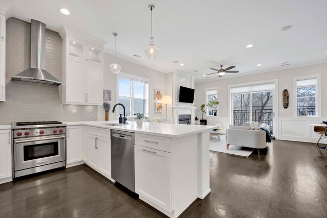 1341 W George Street 3, Chicago, IL 60657