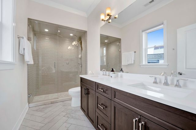 1341 W George Street 3, Chicago, IL 60657