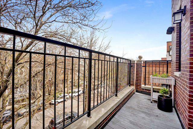 1341 W George Street 3, Chicago, IL 60657