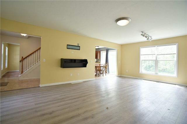 2405 Penfield Road, Penfield, NY 14526
