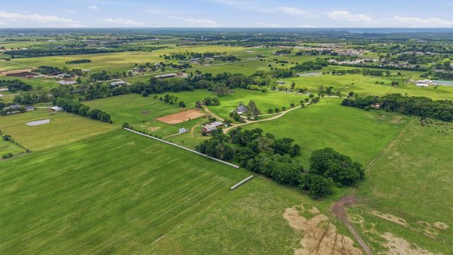 1100 Debbie Lane, Pilot Point, TX 76258