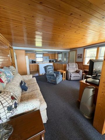 11680 E 600 N, Orland, IN 46776