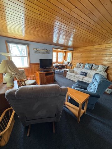 11680 E 600 N, Orland, IN 46776