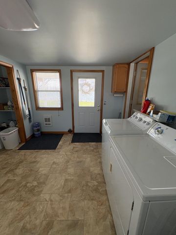 11680 E 600 N, Orland, IN 46776
