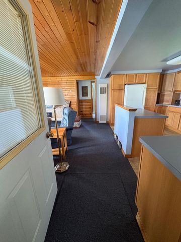 11680 E 600 N, Orland, IN 46776