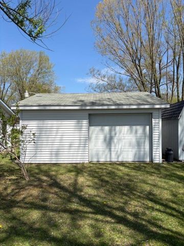 11680 E 600 N, Orland, IN 46776