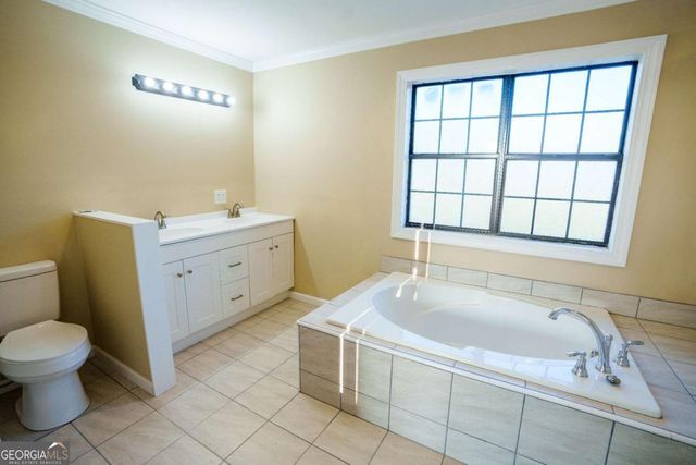 469 Dyal Road, Baxley, GA 31513