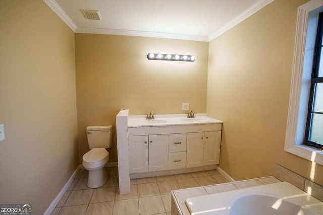 469 Dyal Road, Baxley, GA 31513