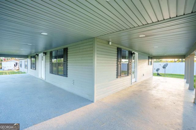 469 Dyal Road, Baxley, GA 31513