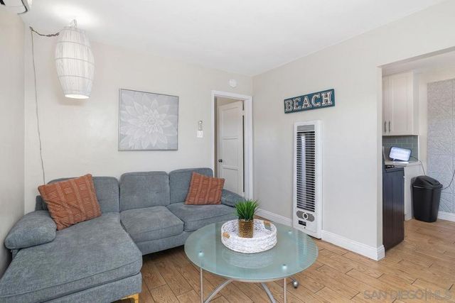 2052 Balboa Ave, San Diego, CA 92109