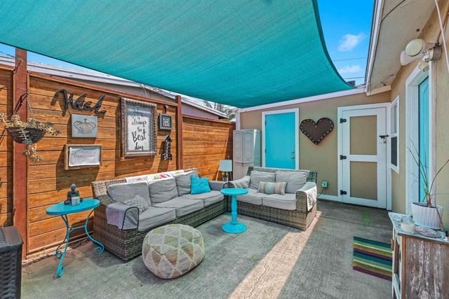 2052 Balboa Ave, San Diego, CA 92109