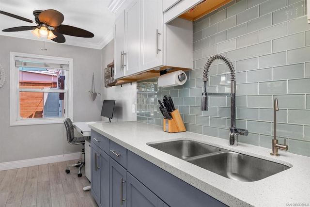 2052 Balboa Ave, San Diego, CA 92109
