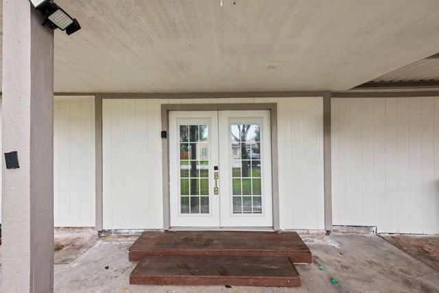 13334 Emporia Street, Houston, TX 77015