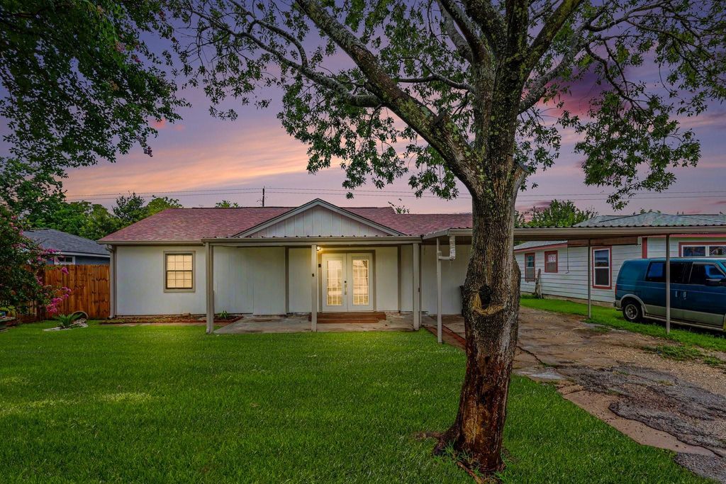 13334 Emporia Street, Houston, TX 77015