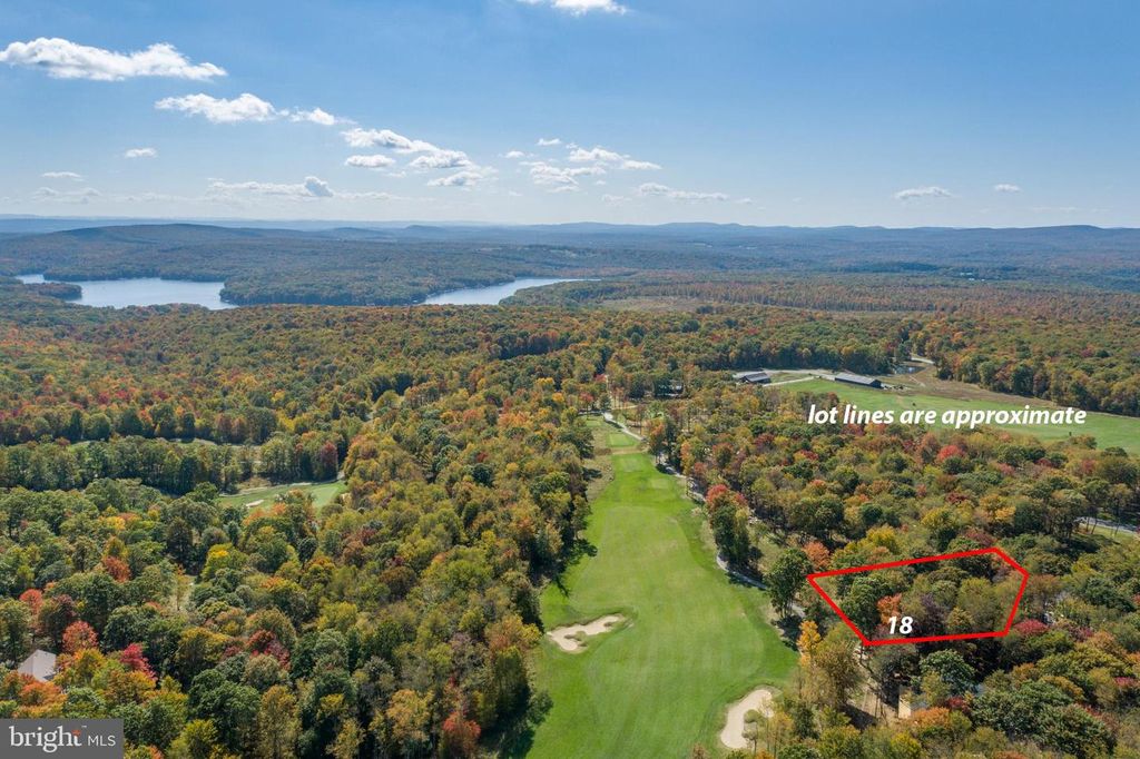 18 GREEN JACKET CT, Mc Henry, MD 21541