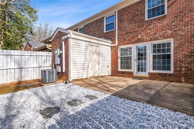 3229 Regents Park Lane A, Greensboro, NC 27455