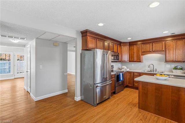 3229 Regents Park Lane A, Greensboro, NC 27455