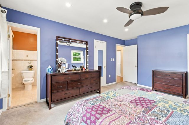 19 Ballo Place, Edison, NJ 08820