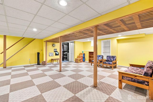 19 Ballo Place, Edison, NJ 08820